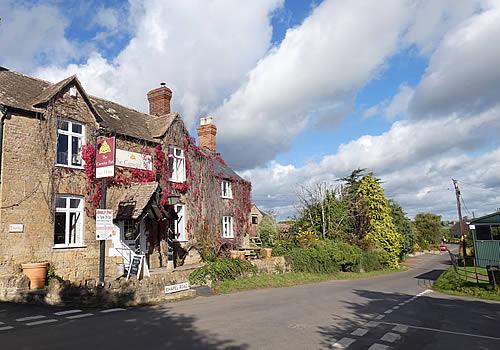 Photo Gallery Image - Camelot Pub, South Cadbury